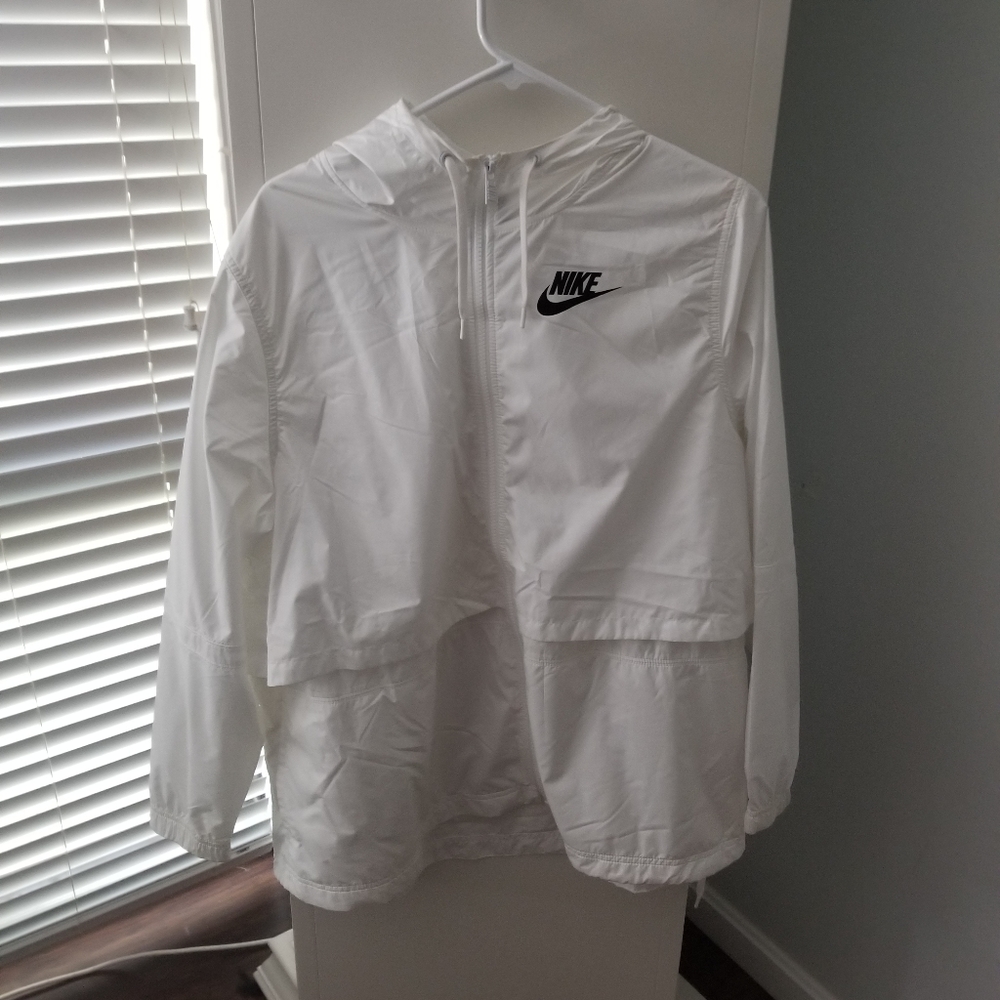 Nike windbreaker